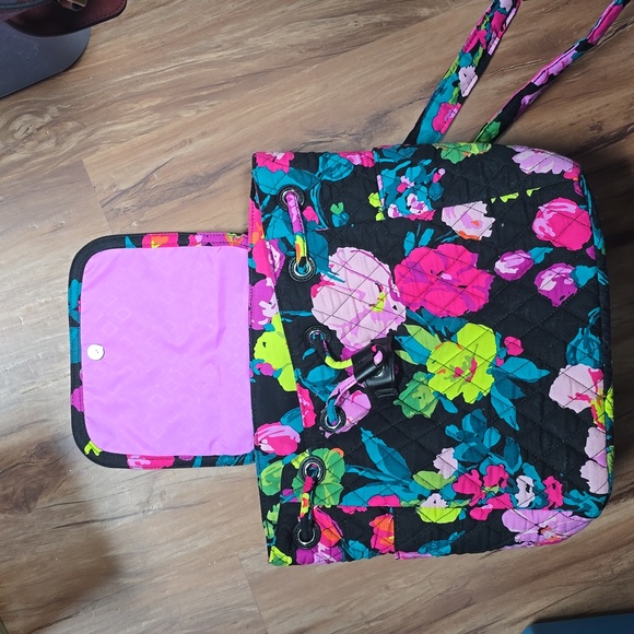 Vera Bradley small back pack - Picture 1 of 10